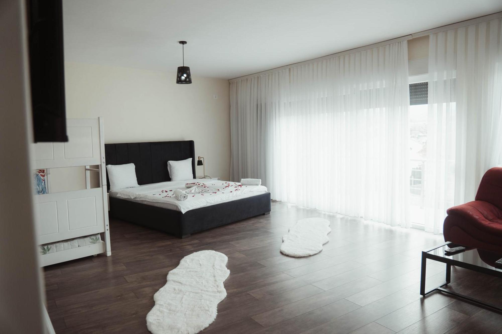 Hotel & Restaurant Frida Gjakova Εξωτερικό φωτογραφία